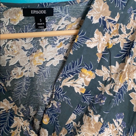 Small romper! - Picture 2 of 2